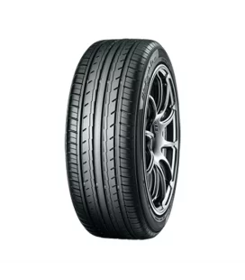 لاستیک یوکوهاما مدل BluEarth-Es ES32 205/55R16