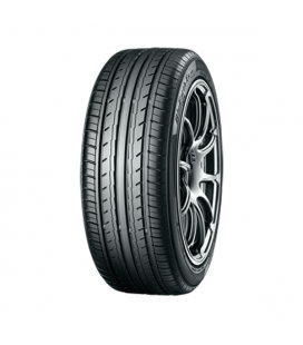 لاستیک یوکوهاما مدل BluEarth-Es ES32 205/60R15